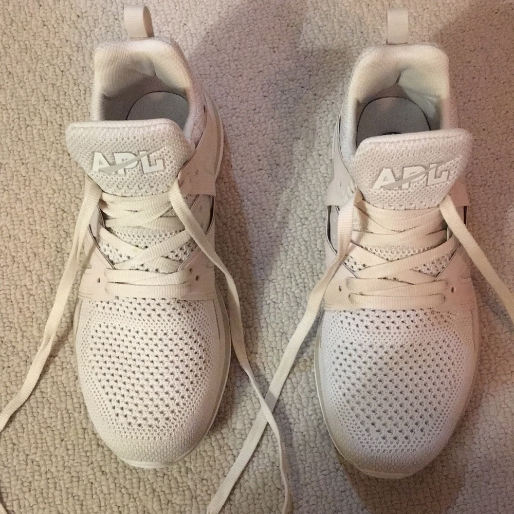 APL Women’s Ascend Shoe Tan